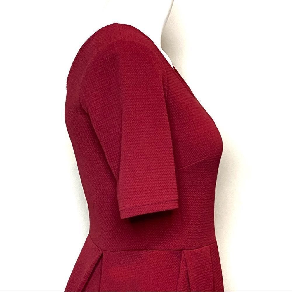 Lush burgundy short sleeve skater dress with pockets size M - Picture 9 of 13